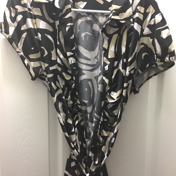 Ladies blouse - Picture 1 of 1